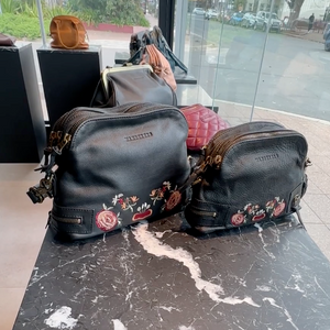 https://cdn.shopify.com/videos/c/o/v/0ed1477523fc4e01860e6acd4dcc2f81.mp4